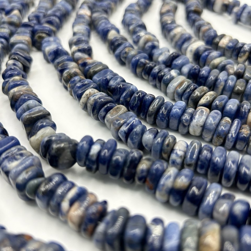 Бусины содалит средний размер 5*11мм натуральный камень