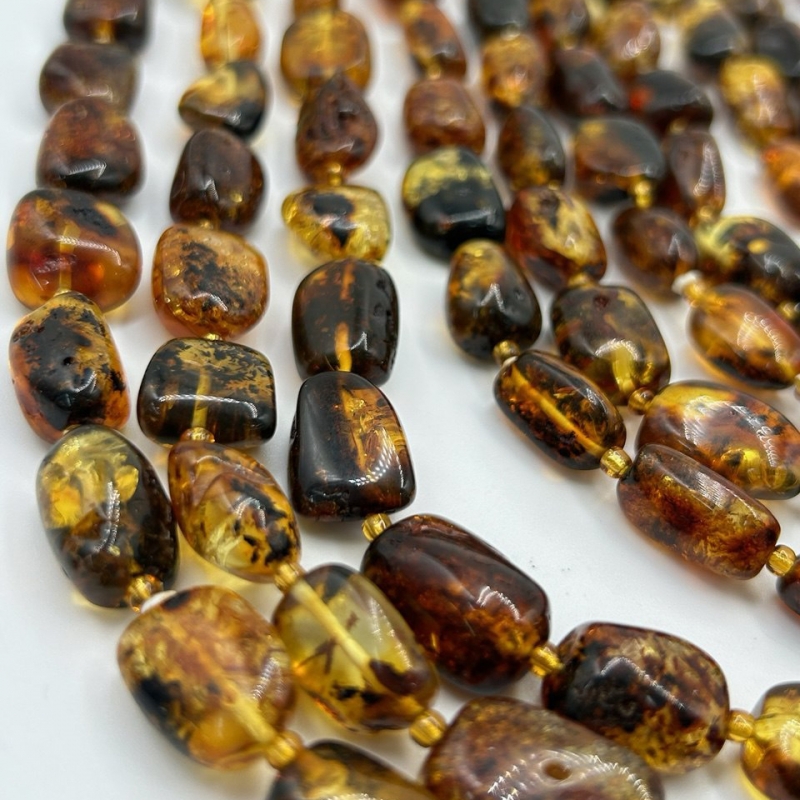 Янтарь свободная форма средний размер 16*11мм 